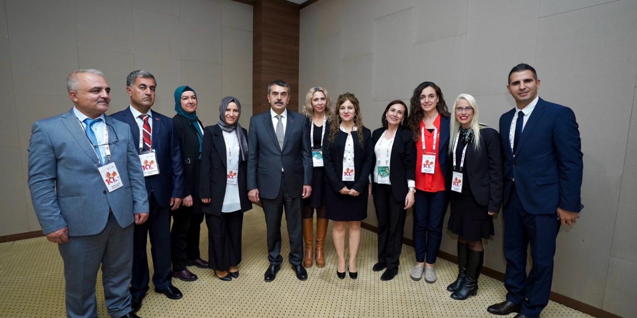 Bakan Tekin:81 ilden gelen öğretmenlerle bir araya geldi