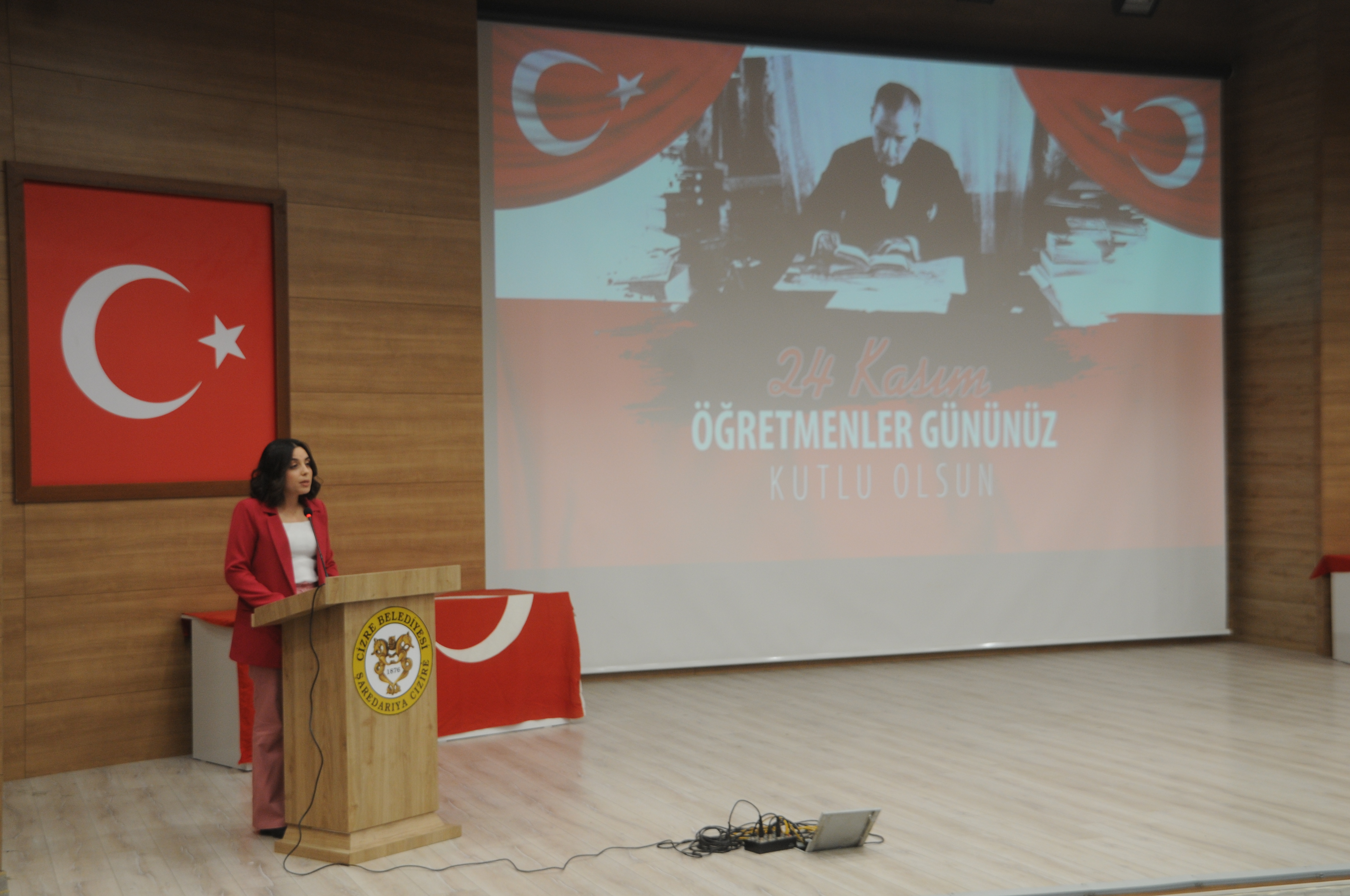 24 Kasım Öğretmenler Günü Cizre'de Coşku İle Kutlandı