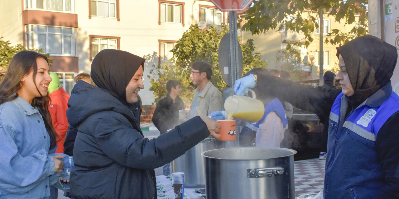 Sabah Çorbaları Belediyeden "Bardağınla Gel, Çorbanı Al"