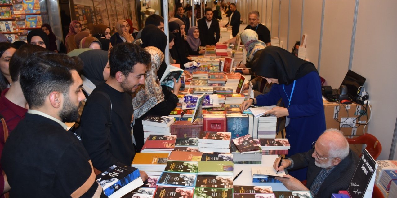 Kitap Severlere Müjde!Siirt Kitap Fuarının Tarihi Belirlendi