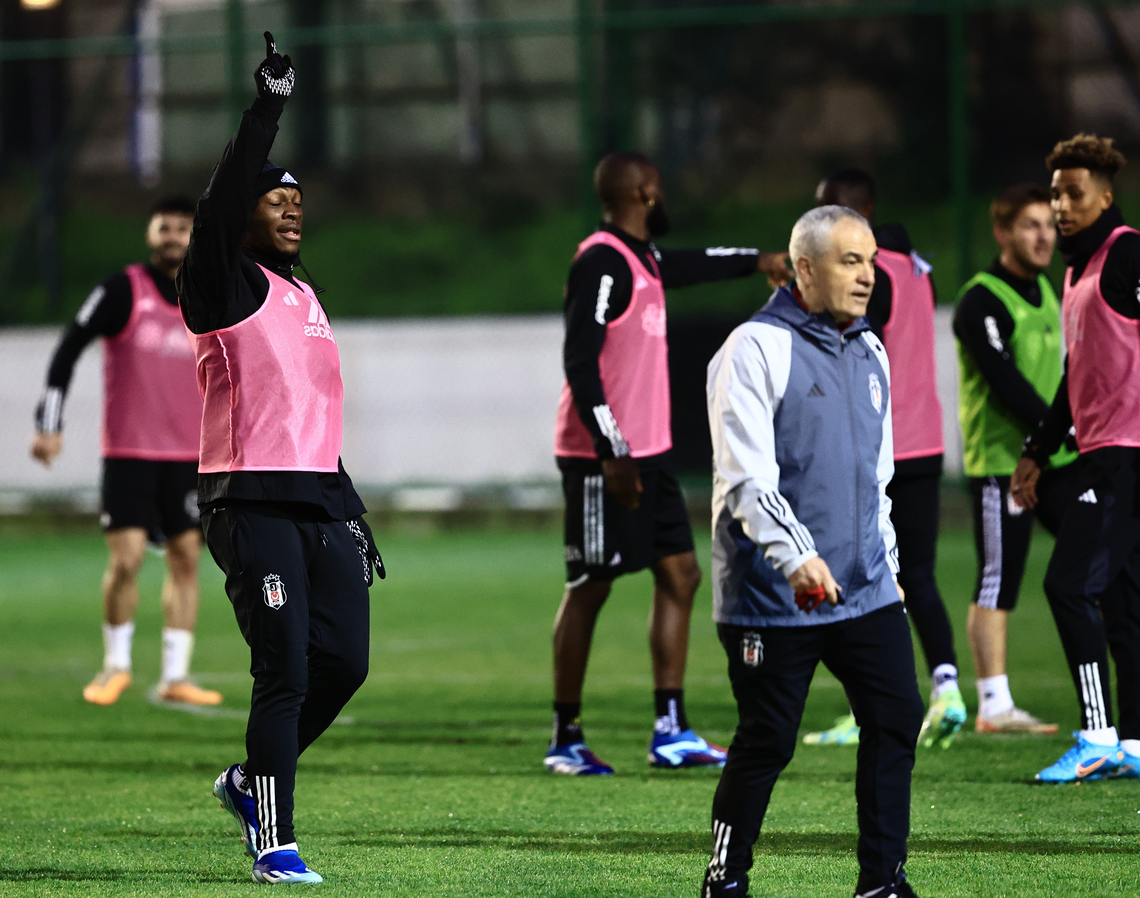 Beşiktaş'ın Fenerbahçe Mesaisi başladı