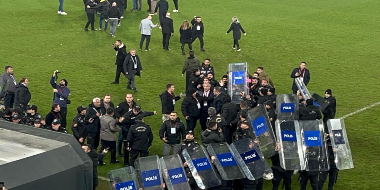 Ankaragücü Başkanından Hakem Halil Umut Meler'e Çirkin saldırı