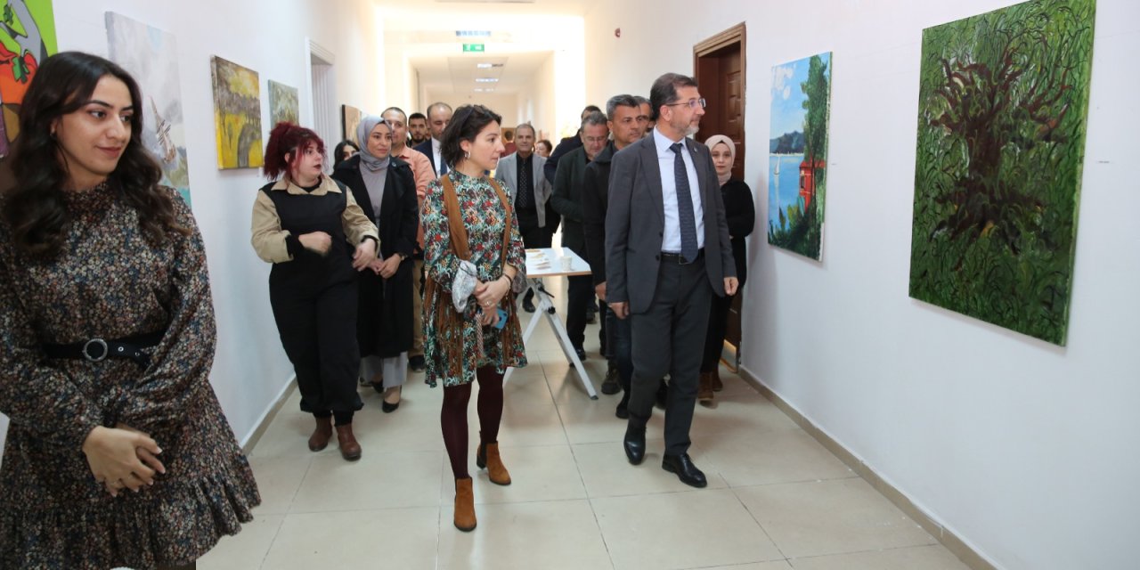 Şırnak’ta Cumhuriyet’in 100.yılı Resim Sergisi