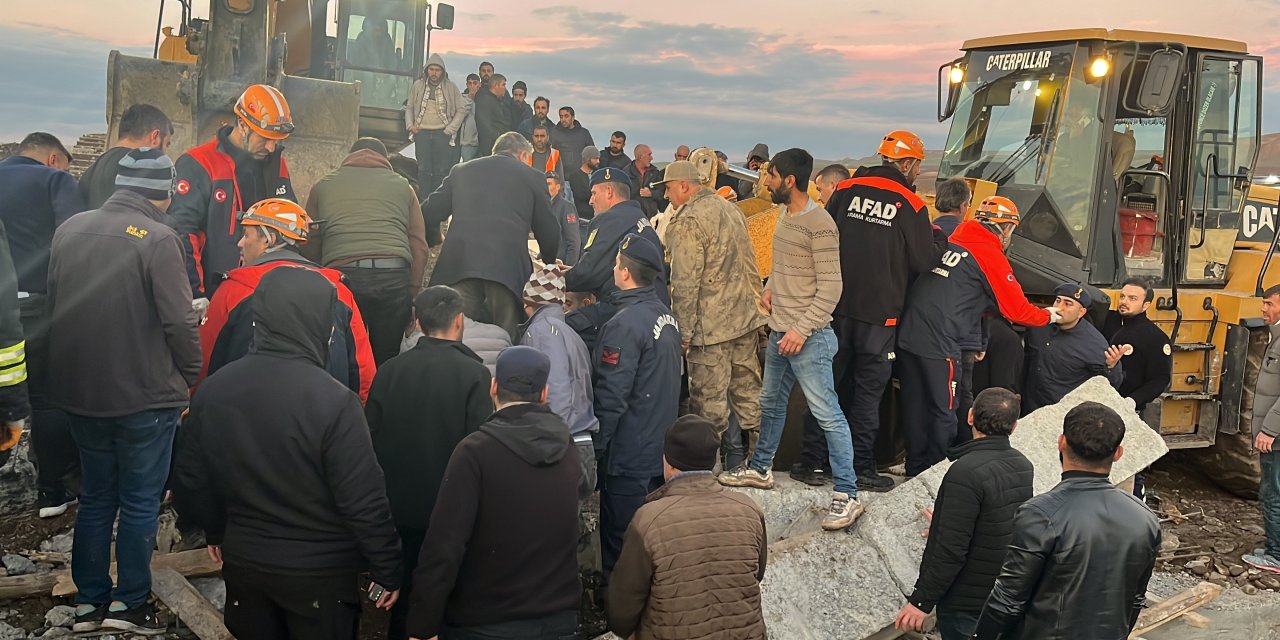 Kum ocağının inşaatında göçük: 1 ölü, 1 yaralı