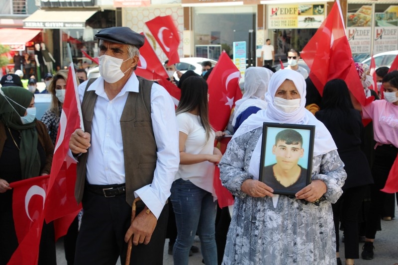 Şırnak anneleri çocuklarını HDP'den istiyor