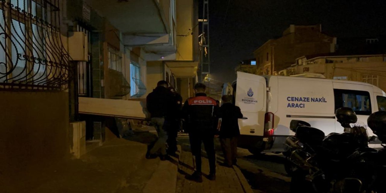 Küçük çocuk babasının silahıyla canından oldu