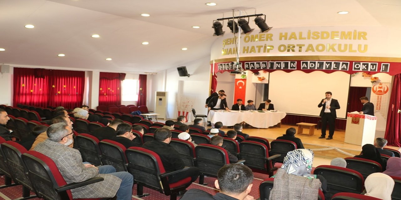 Cizre’de Kur’an-Kerim'i Güzel Okuma yarışması