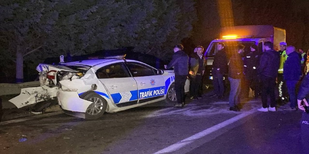 Yolda Can Pazarı: 4'ü Polis 18 Yaralı
