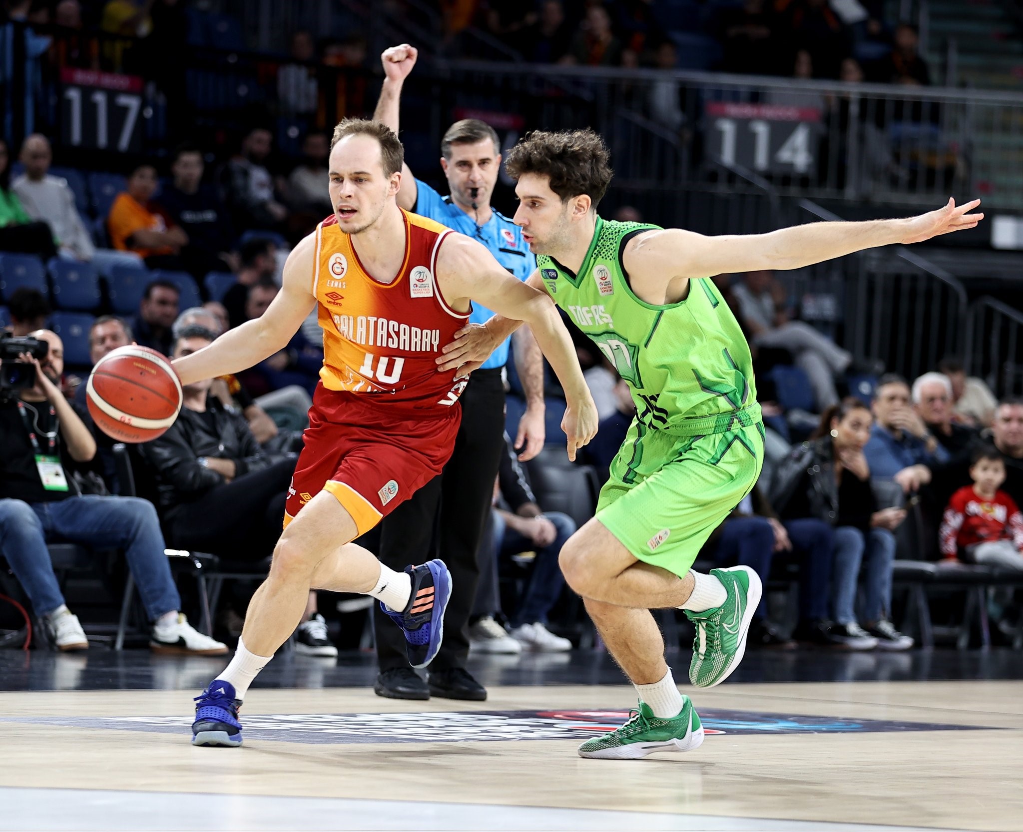 Basketbol Süper Liginde Galatasaray, Tofaş: 95-76  mağlup etti