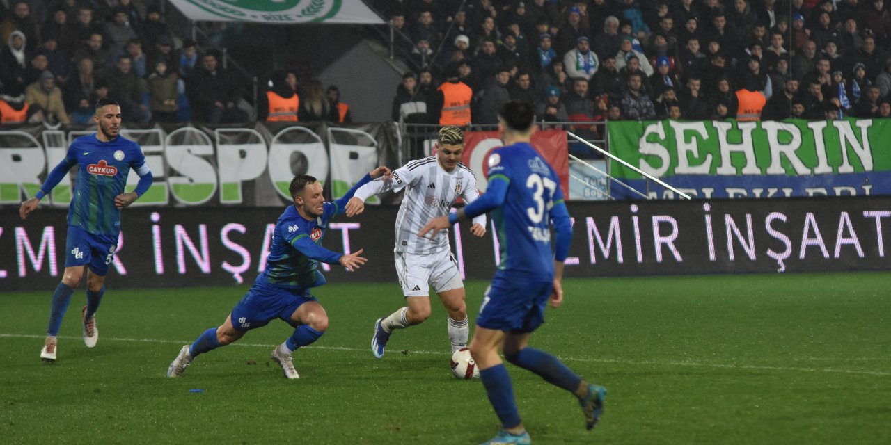 Beşiktaş attığı 4 golle Moral depoladı