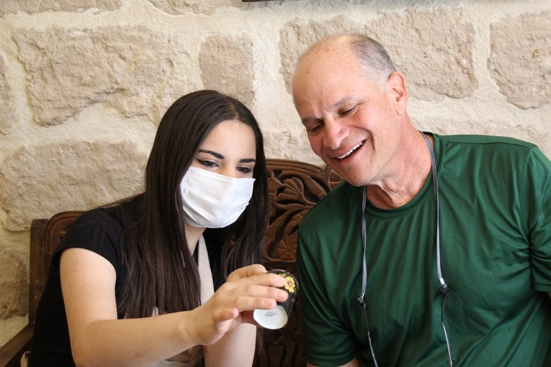 Mardin'e gelen Amerikalı turist gördüklerine hayran kaldı
