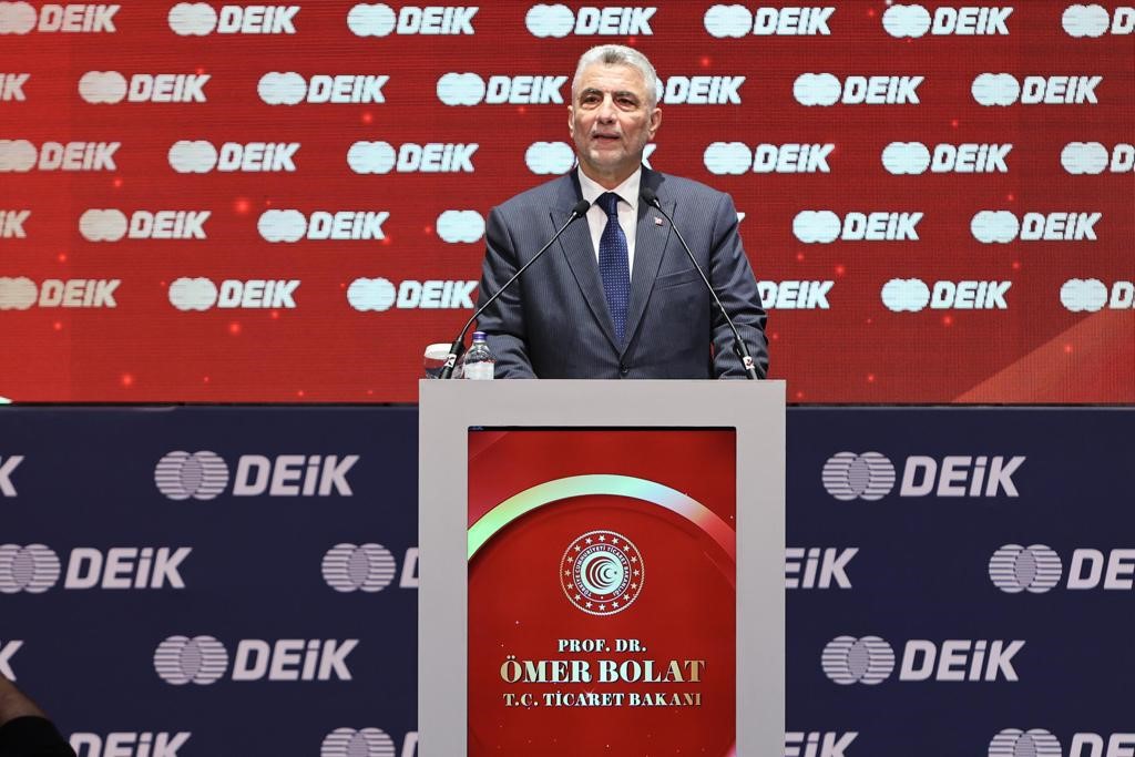 Bakan açıkladı. Türkiye Yıllık bazda 256 milyar dolarlık ihracatın üzerine çıktı