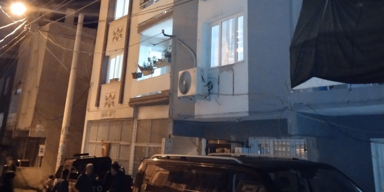 Korkunç Cinayet! Annesine Bağıran Babasını öldürdü