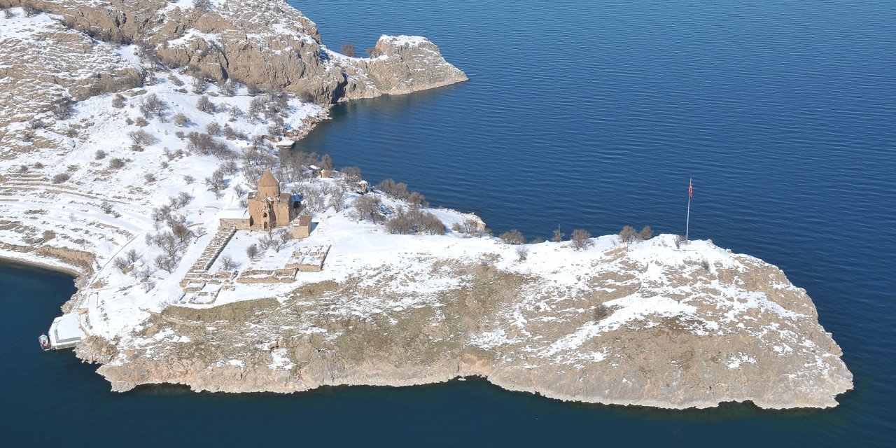 Van'ın ziyaret eden Yerli ve Yabancı Turist Sayısı on binleri geçti! 2023 yılında Van'ı kaç Turist ziyaret etti