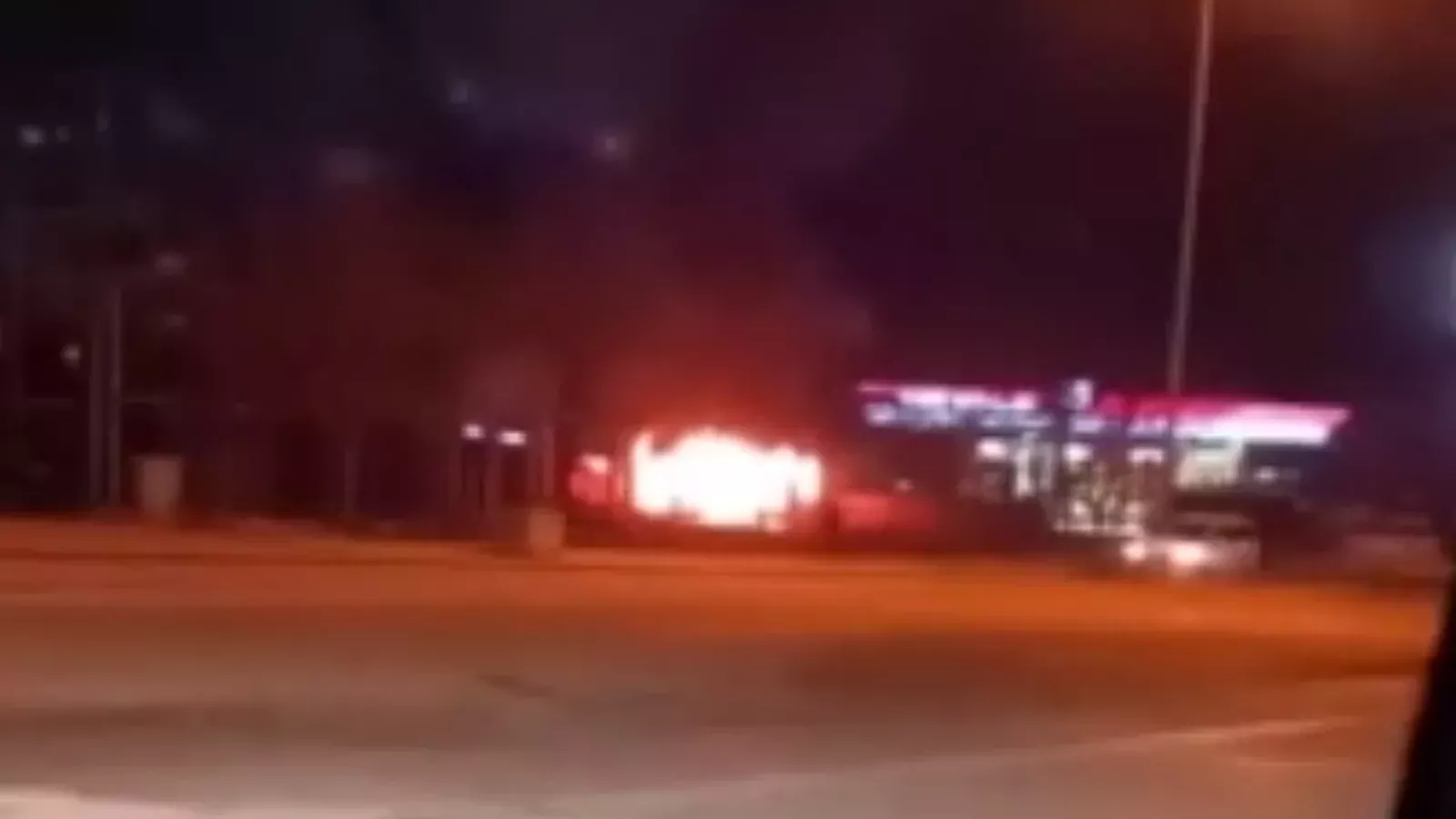 Akaryakıt istasyonunda yangın paniği