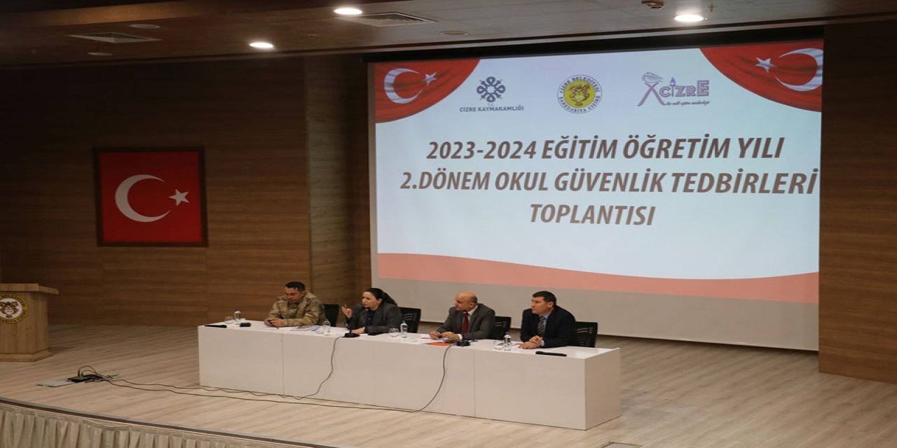 Cizre’de Okul Güvenlik Tedbirleri Toplantısı
