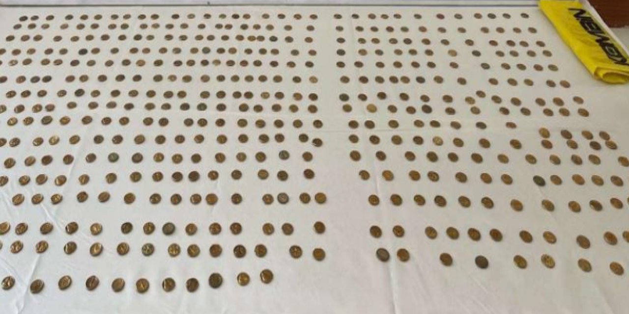 Tarihi eser kaçakçılığı operasyonunda 500 altın sikke ele geçirildi
