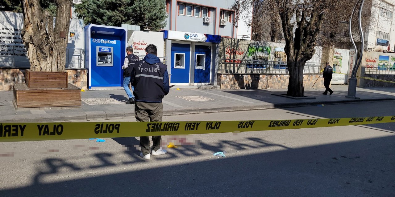 İki grup arasında korkutan kavga: 1 ölü,2 yaralı