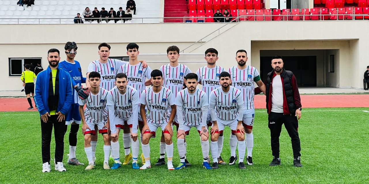 Futbolda Şiddet bitmiyor! Gol sevinci yaşayan futbolculara saldırdılar. O anlar Kamerada