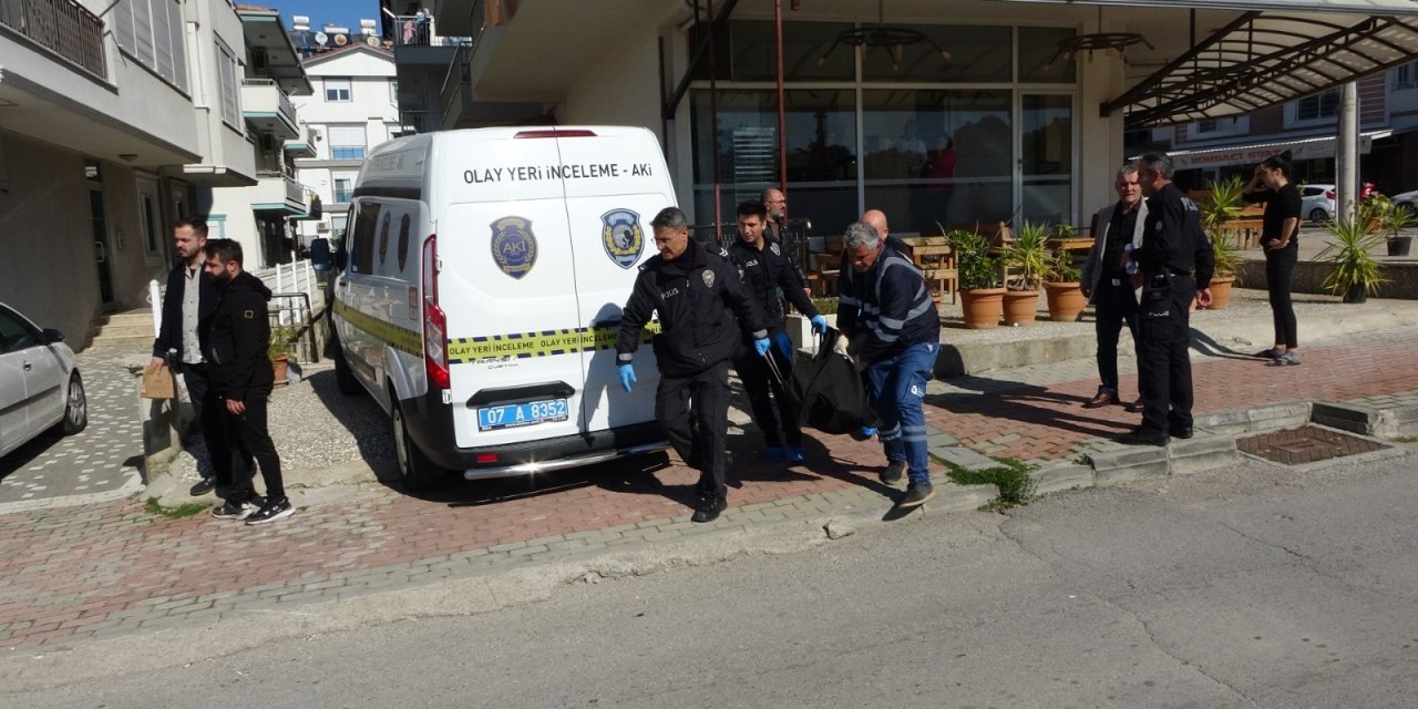 Yine bir kadın cinayeti;2 çocuk annesi eşini öldürdü