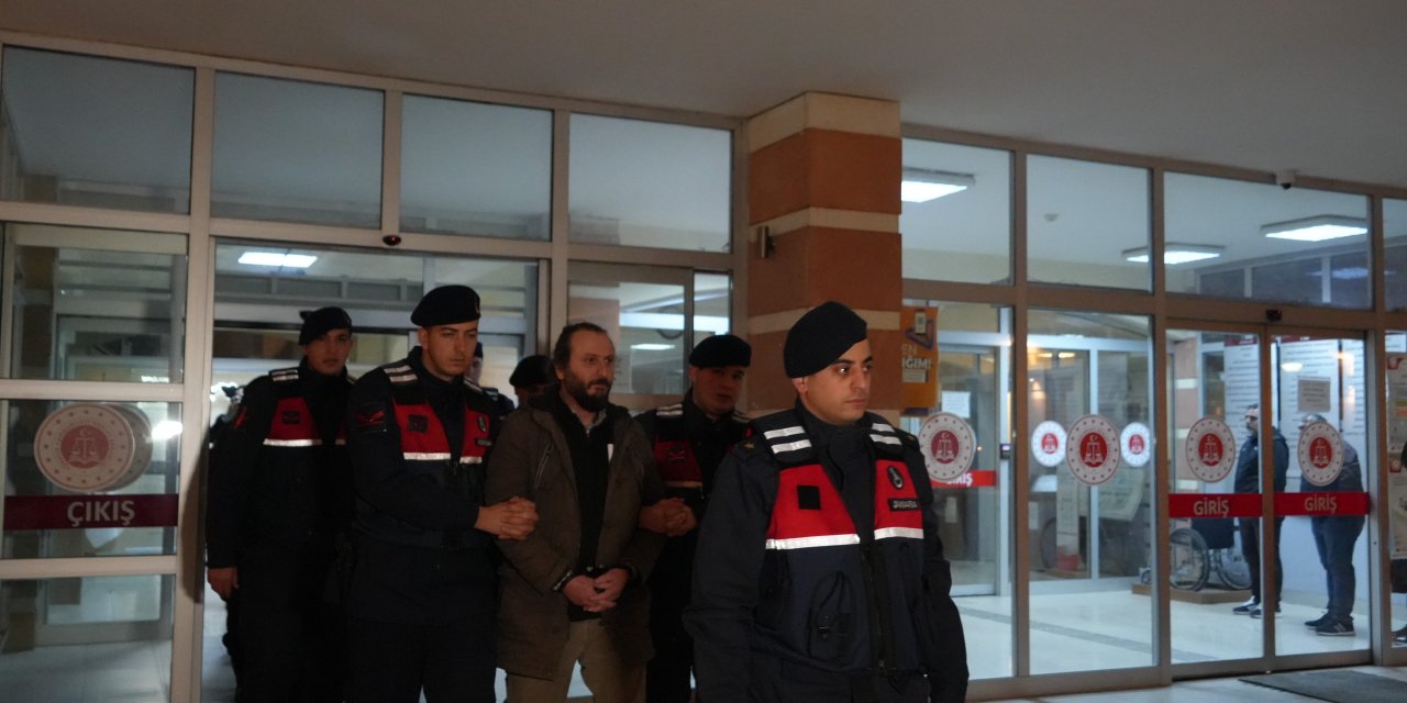 12 ilde eş zamanlı düzenlenen operasyonda 4 kişi tutuklandı
