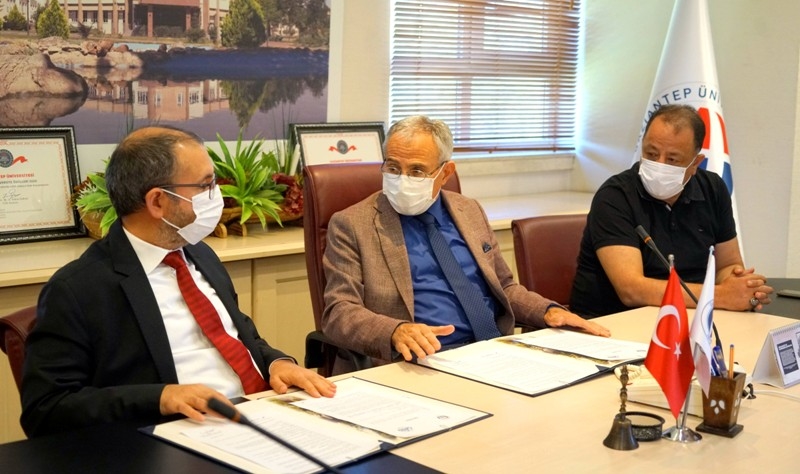 GAÜN ile GAHİB işbirliğiyle açılan halı tasarım bölümü tanıtım toplantısı gerçekleştirildi