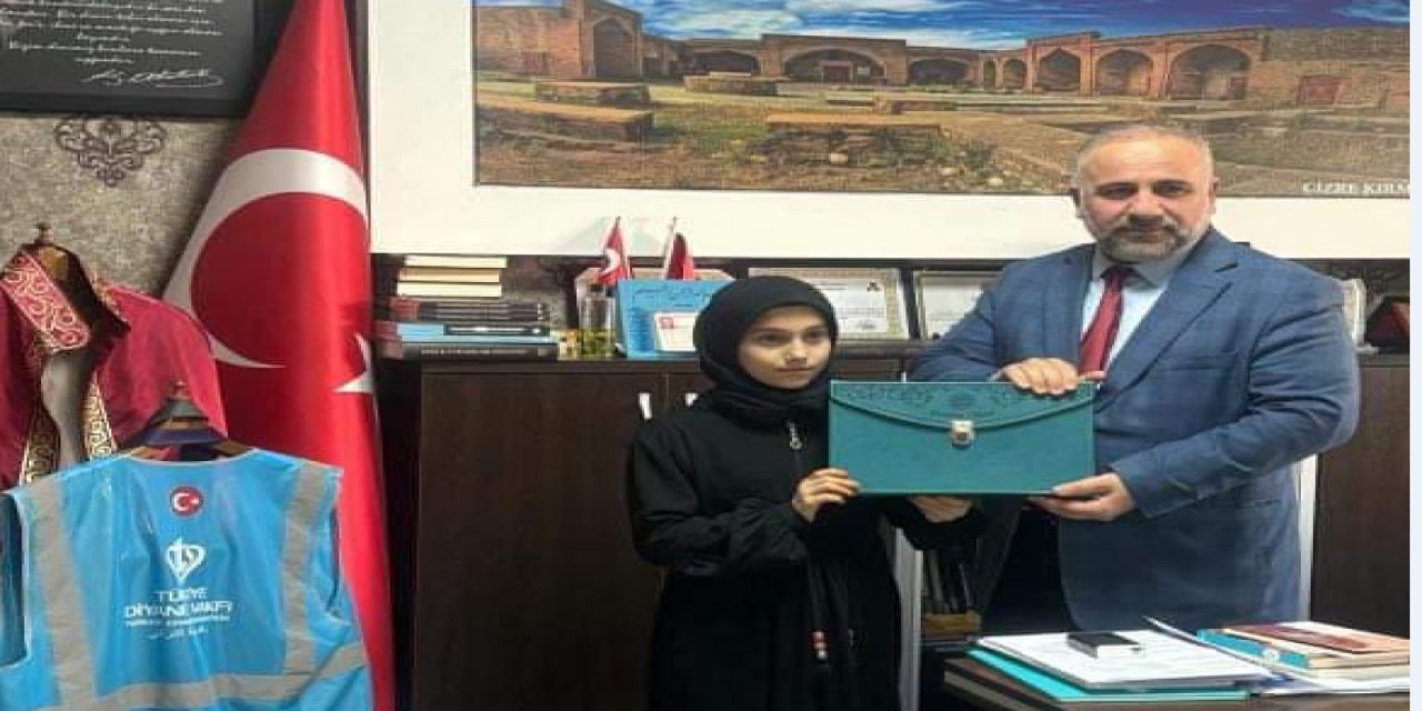 Cizreli küçük Şeyma  6 Ayda hafız oldu