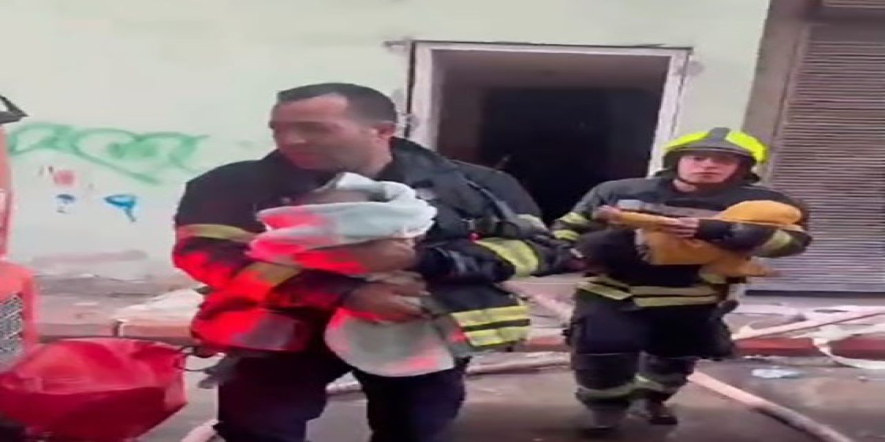 Ev yangınında 3 çocuk itfaiye ekiplerince son anda kurtarıldı