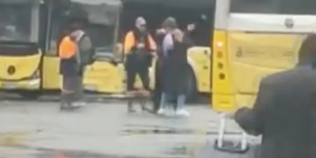Kadınlar Günü'nde  sokak ortasında  kadına şiddet