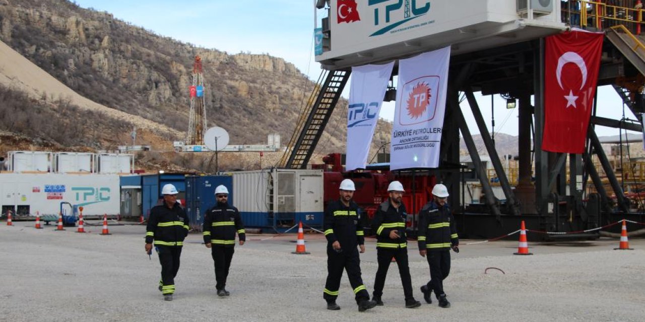 Hedef 2024 yılı sonunda günlük 100 bin varil petrol çıkartmak