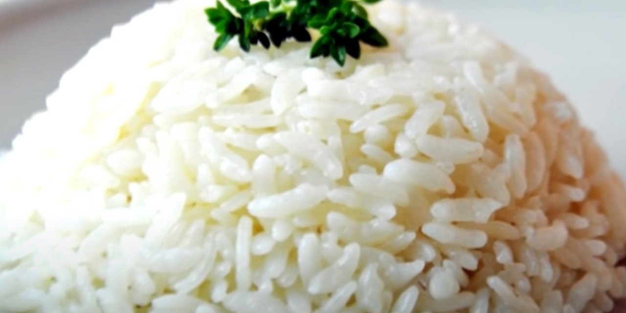 Bugüne kadar pilavı yanlış pişirmişiz lezzetli pilavın püf noktası! Kesinlikle deneyin