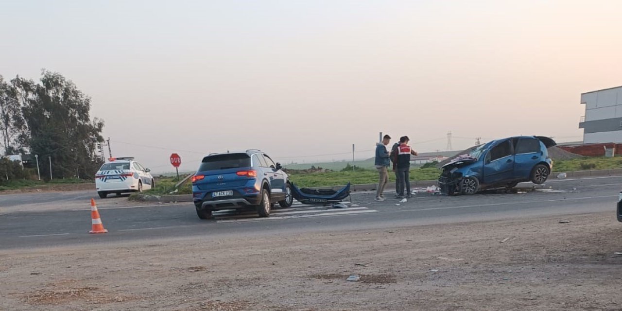 Kızıltepe'de cip ile otomobil çarpıştı: 1 ölü, 2 yaralı