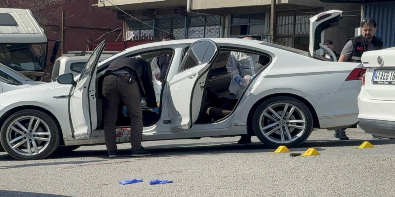 Otomobilde öldürülmüştü: Olay yerine konuşmak için çağırmış
