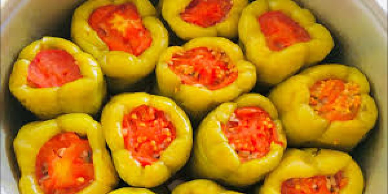 Evde dolma yaparken harcı böyle hazırlayın; Harca eklendiğinde lezzeti şahane oluyor