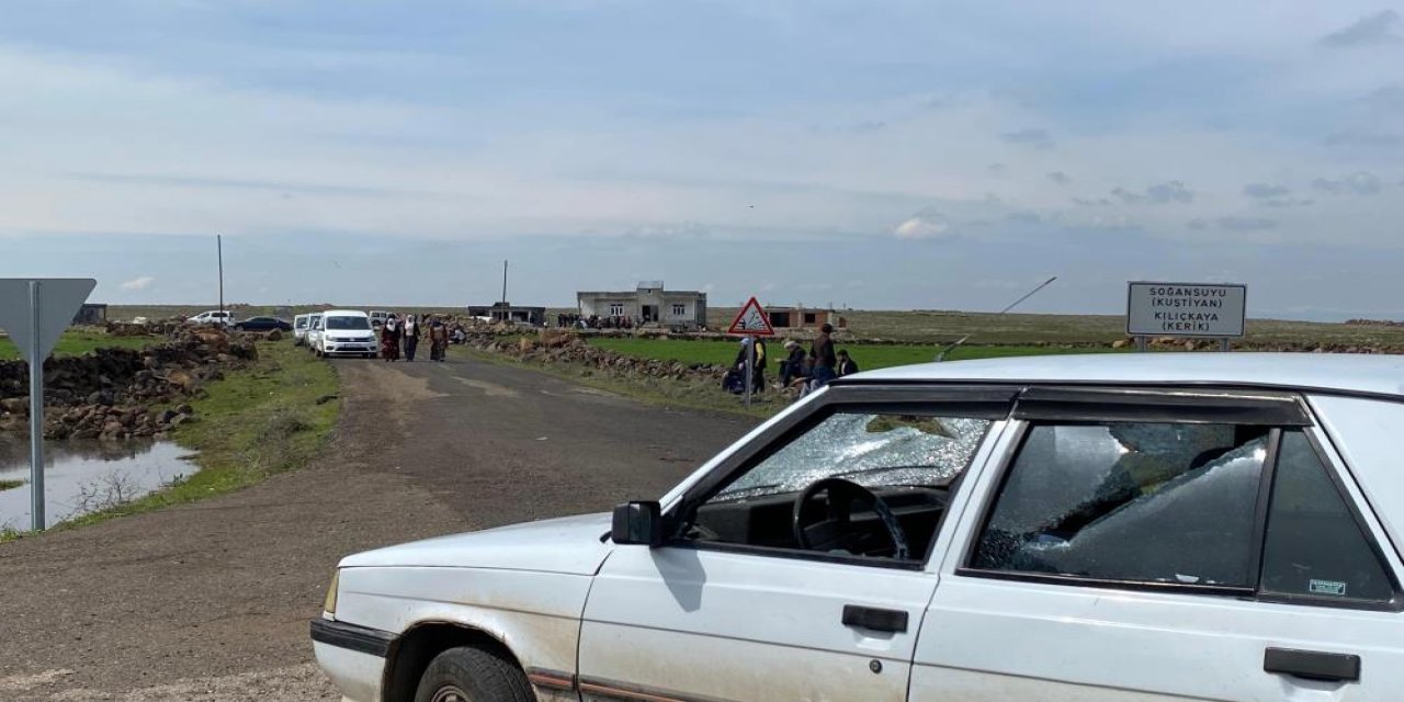 Diyarbakır’da akrabaların hayvanlar için yol verme kavgası: 3 yaralı