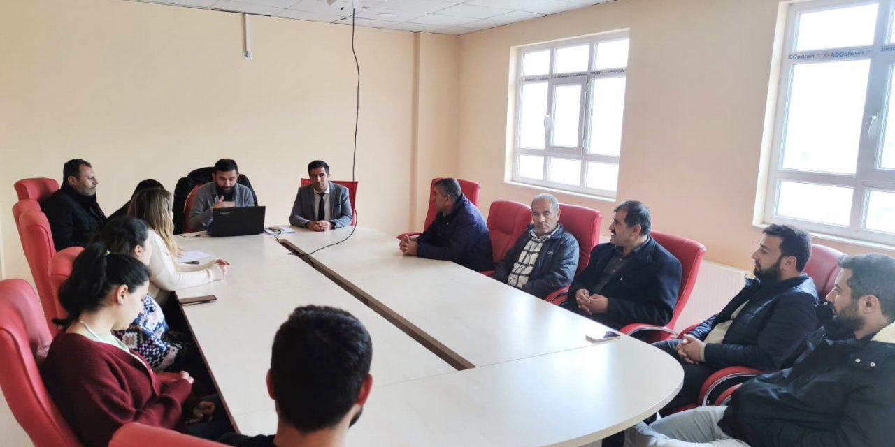 Şırnak’ta SHM personellerine madde bağımlılığı eğitimi verildi