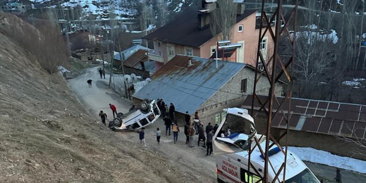 Hakkari’de trafik kazası: 2 yaralı