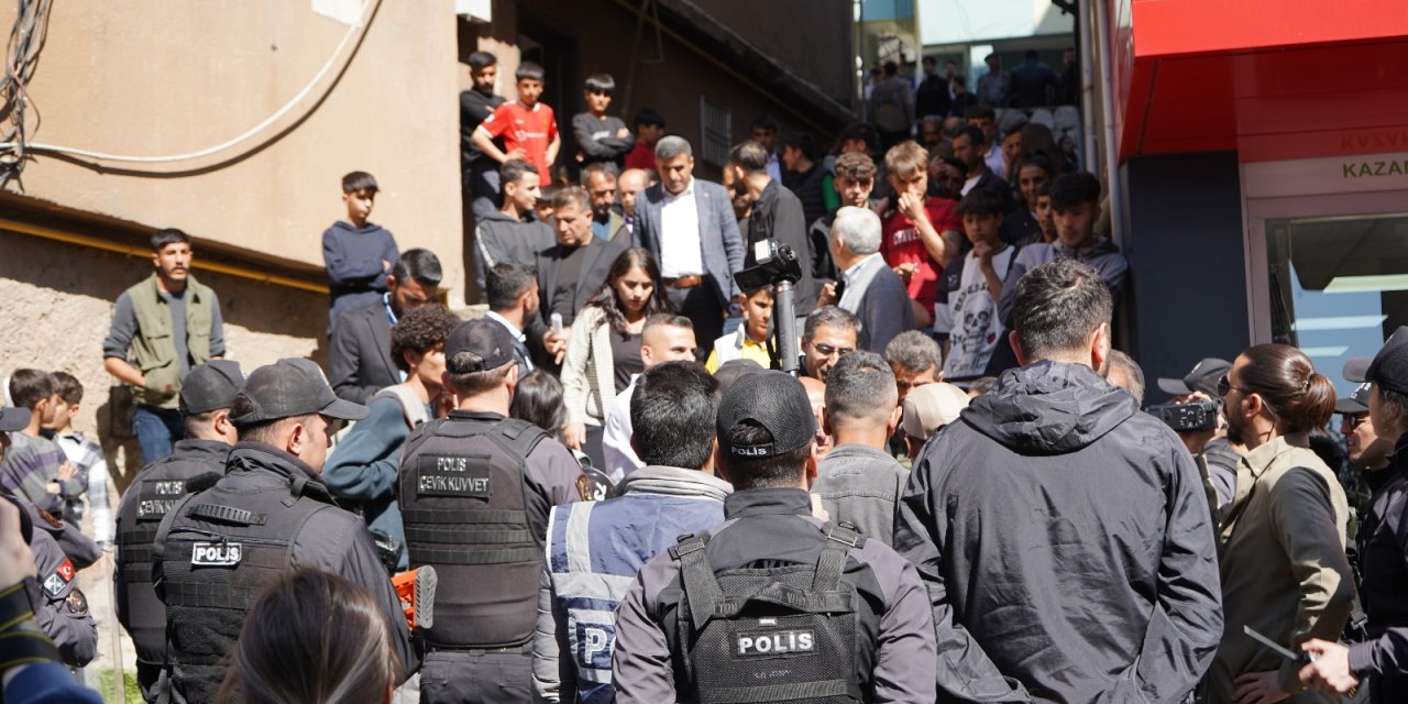 DEM parti Şırnak’ta seçimlerin yenilenmesi için başvuruda bulundu