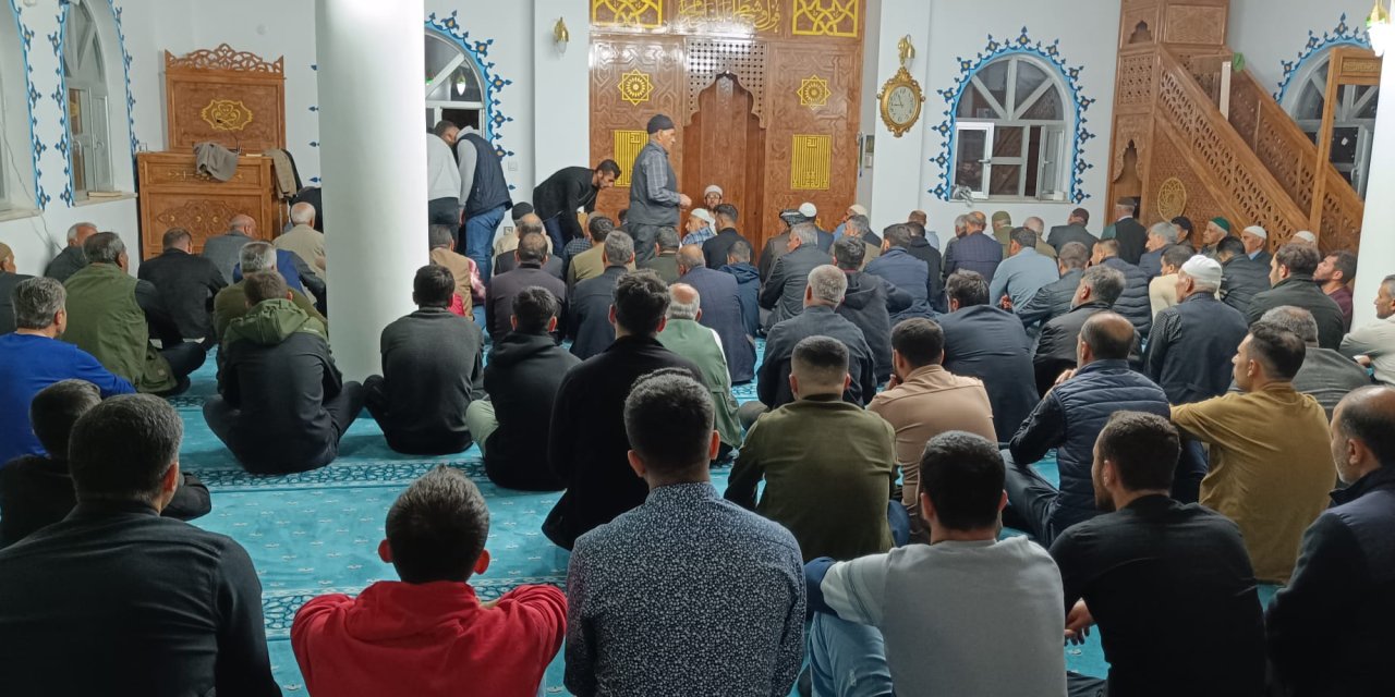 Şırnak’ta Kadir Gecesi dualarla idrak edildi