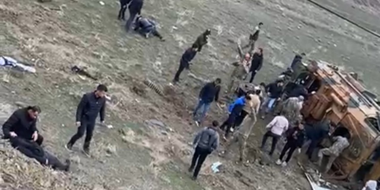 Hakkari yolunda askeri araç kaza yaptı: 6 yaralı