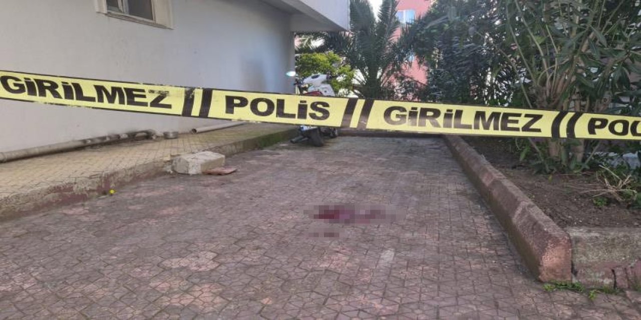 5. kattaki evinin camlarını silerken düşen kadın yaşamını yitirdi