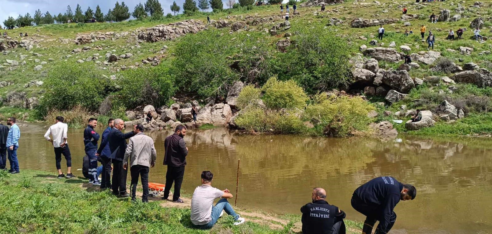 Şanlıurfa'da serinlemek için suya giren çocuk boğuldu