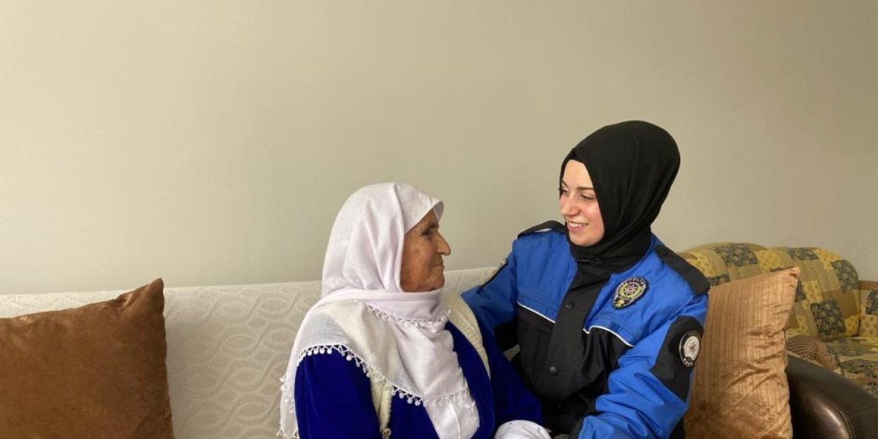 Hakkari polisinden 100 yaşındaki Zeynep nineye ziyaret