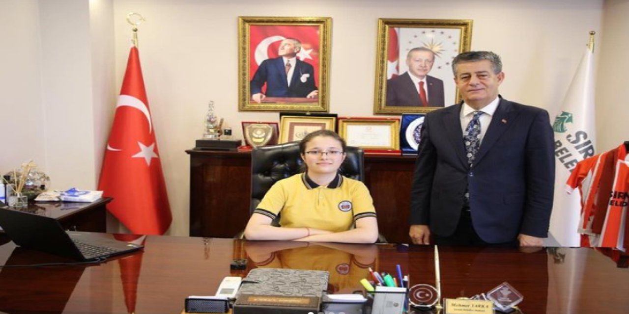 Başkan Yarka, Koltuğunu devretti