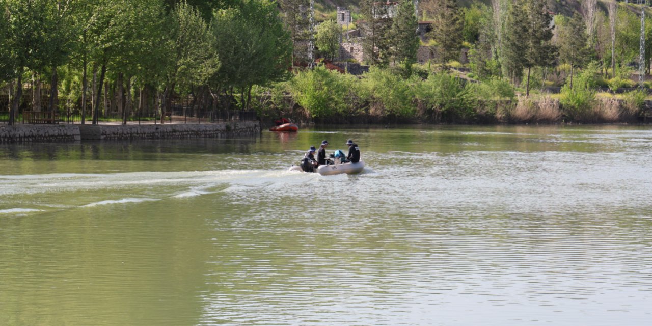 Diyarbakır Dicle Nehri’nde aranan şahıs hala bulunamadı