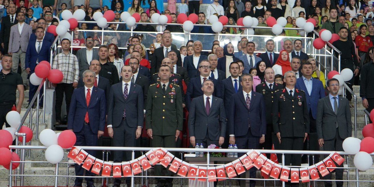 Şırnak’ta 23 Nisan Çocuk Bayramı Coşkuyla Kutlandı