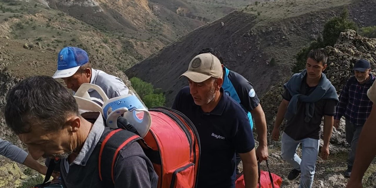 Dağdan düşen kadının yardımına UMKE ekipleri yetişti
