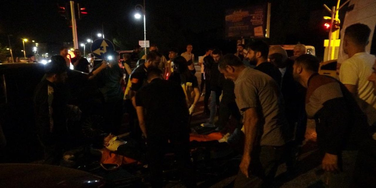 Malatya'da Üç aracın karıştığı kazada ortalık savaş alanına döndü