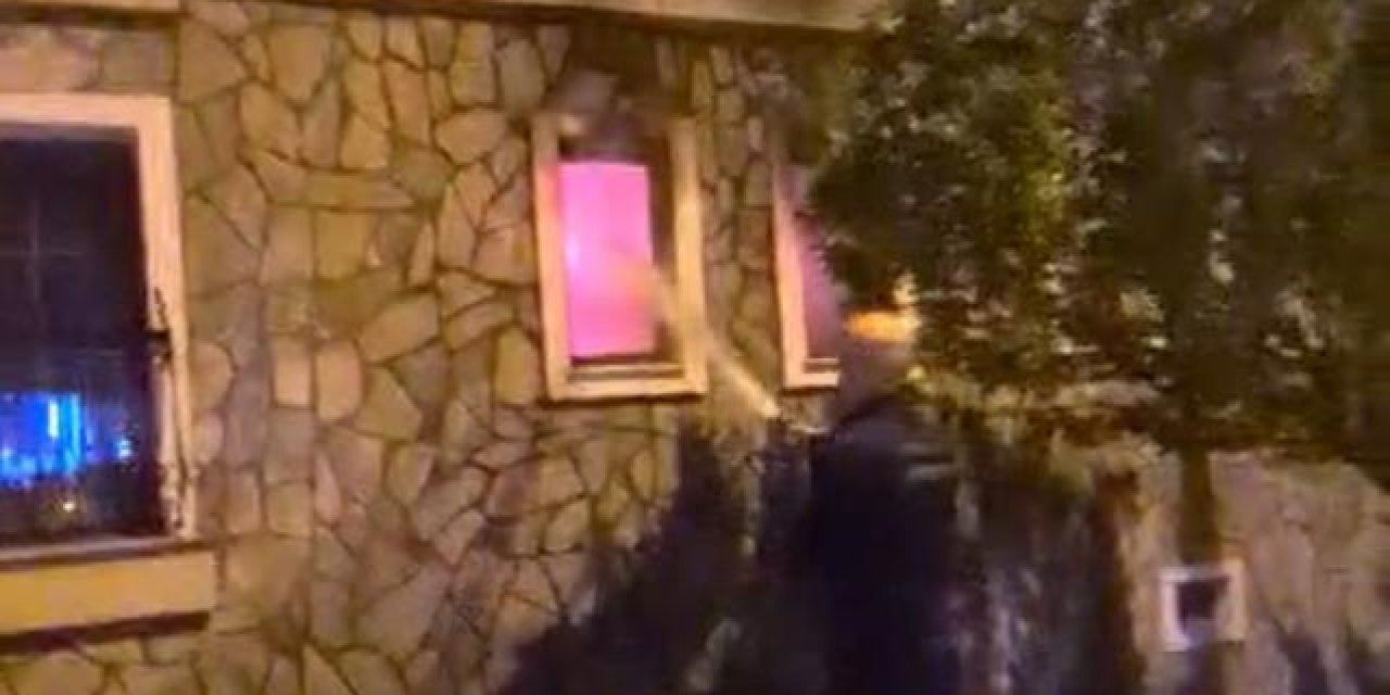Eşi boşanmak isteyince evi ateşe verdi