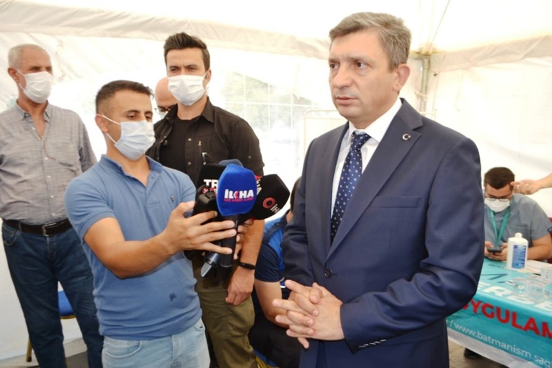 BATMAN VALİSİ HULUSİ ŞAHİN, COVİD-19 SALGINI İLE İLGİLİ BÖLGEDEKİ SON BİLGİLERİ PAYLAŞTI